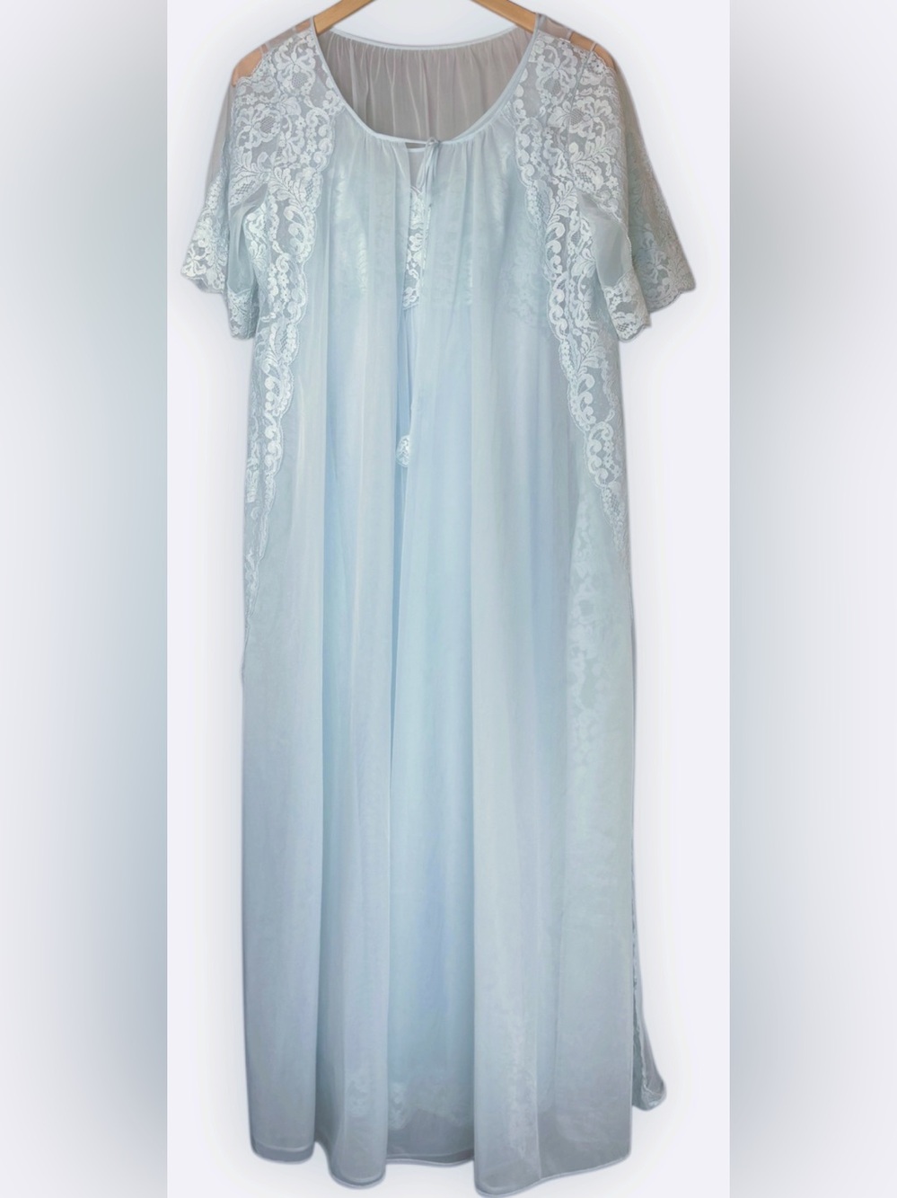 Vintage Feminine Lace Honeymoon Sheer Nightgown & Matching Sheer Robe